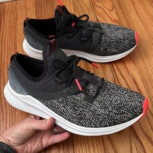 New Balance Womens Fresh Foam Lazer V1 WLAZRMT Black Running Shoes Sneakers 9.5